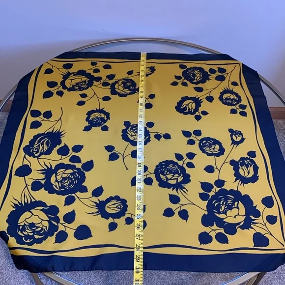 Valentina Fiore Floral Scarf - Picture 7 of 14